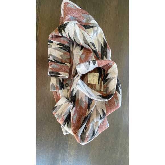 Small altar'd state south west shacket western - Picture 5 of 16